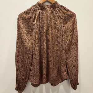 GAP XS Leopard Print silky mock neck flowy sleeve blouse Top shirt business suit
